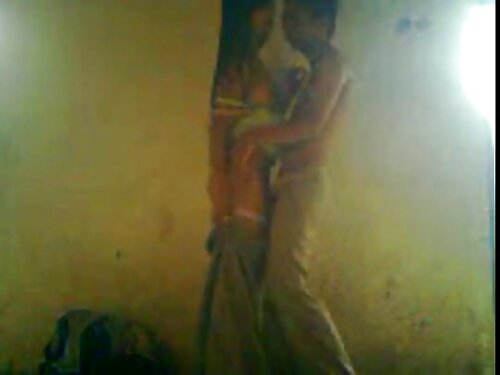 बिग टिटेड आमा Deauxm ...